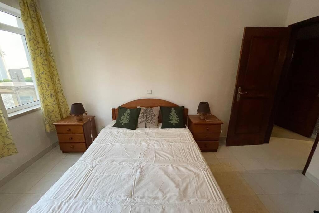Blue - Beachfront Apartment Armação de Pêra Zewnętrze zdjęcie